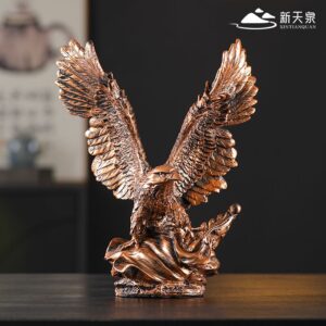 Grand Ambition Eagle Ornament - High-End Decoration for Office, Study, or Tea Table. Ideal Gift for Grand Openings and Housewarmings.
